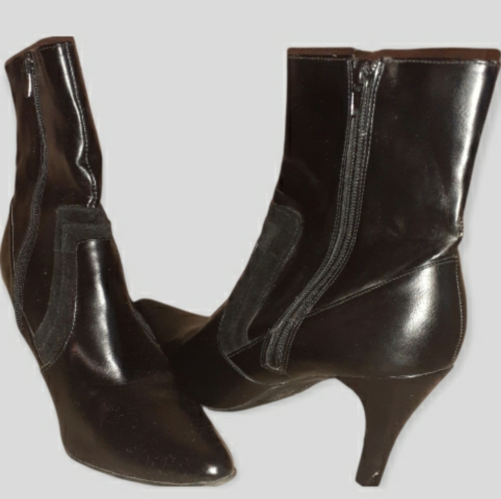 Merona Pointed Booties - Picture 2 of 7